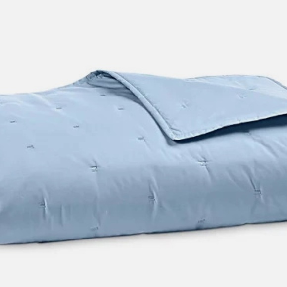 Sky Tufted Quilted Twin Coverlet Set NWT - Picture 3 of 3